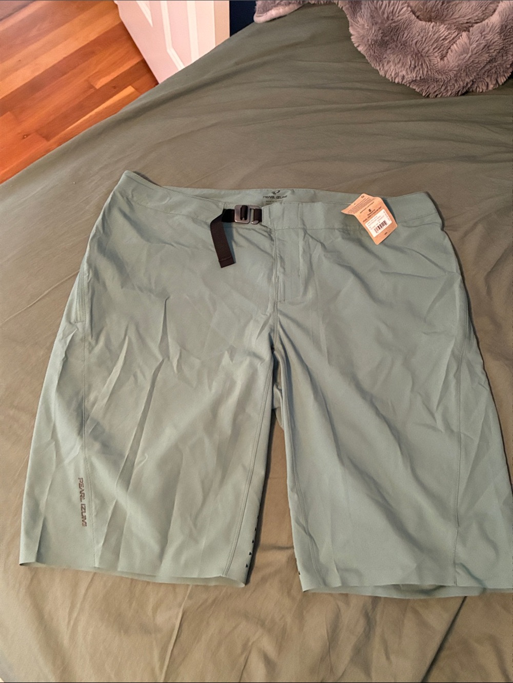 NWTs Mens Pearl Izumi Summit Shell Shorts -size 38